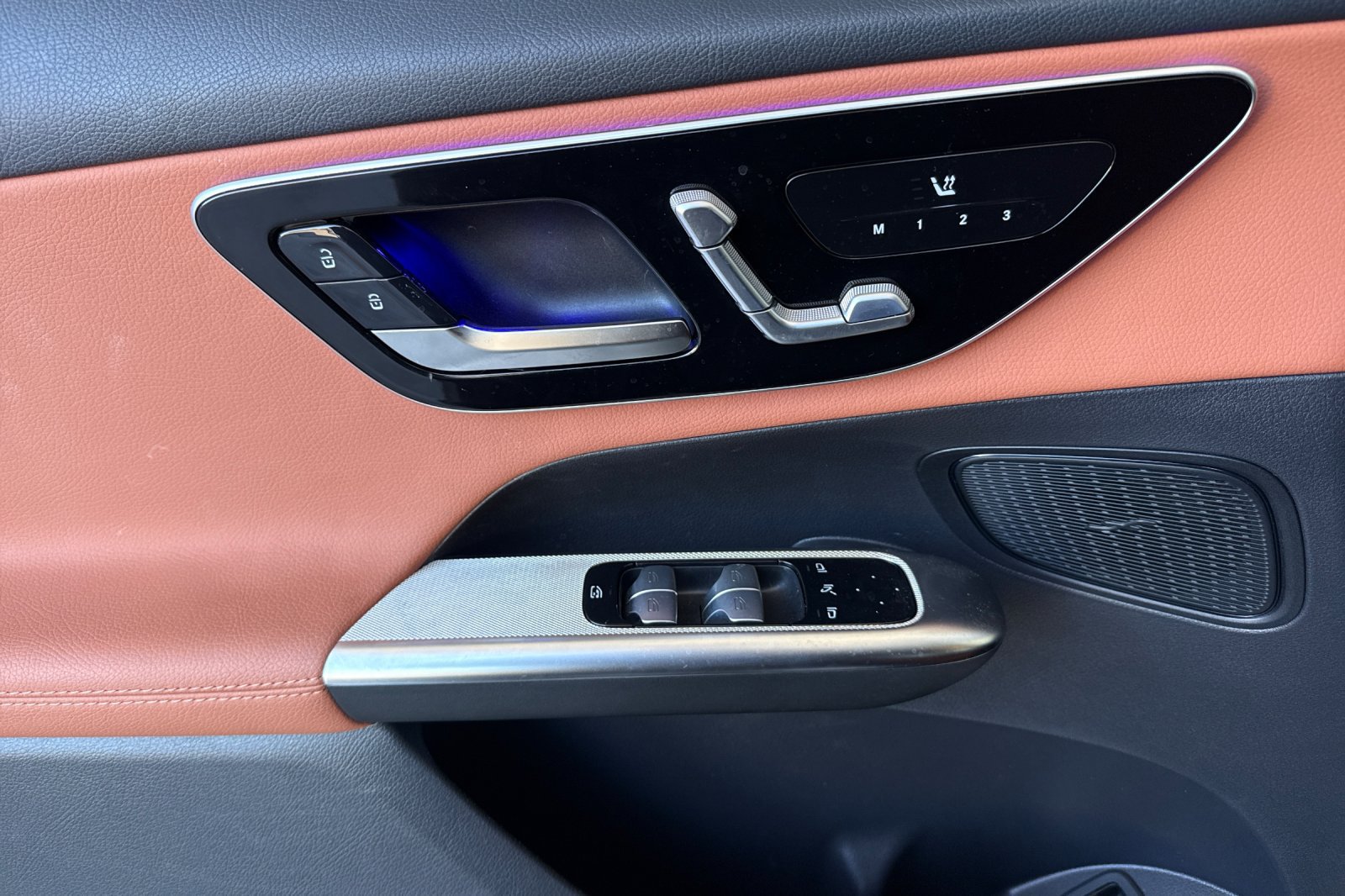 Certified 2025 Mercedes-Benz GLC 350e 4MATIC image 15