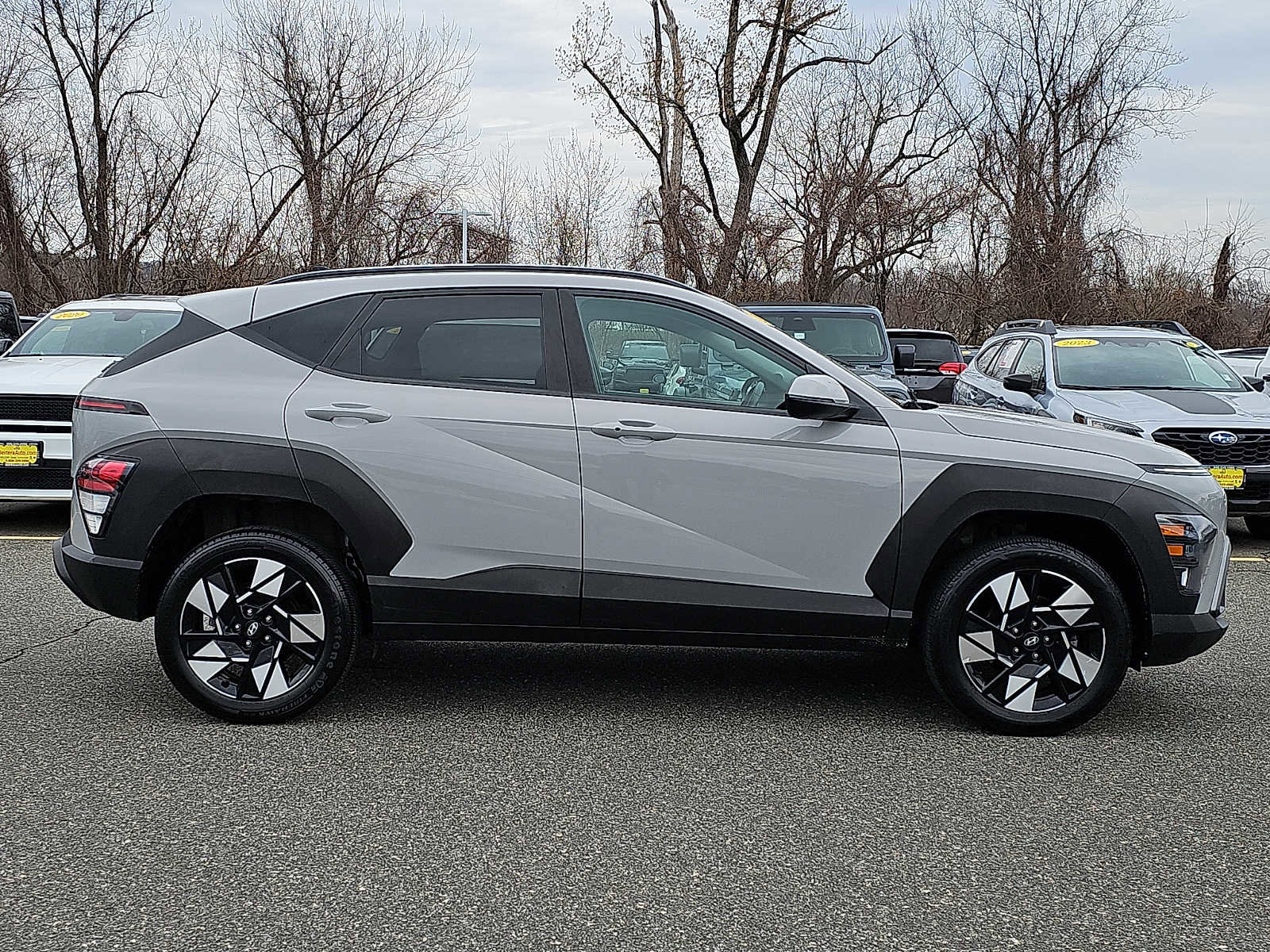 Used 2024 Hyundai Kona SEL AWD/4WD image 7