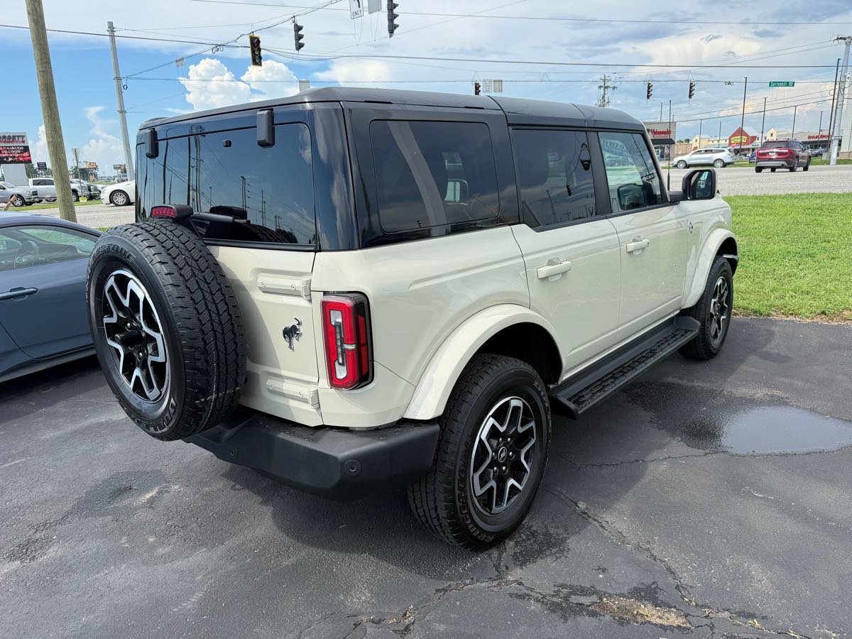 Used 2025 Ford Bronco Outer Banks AWD/4WD image 6