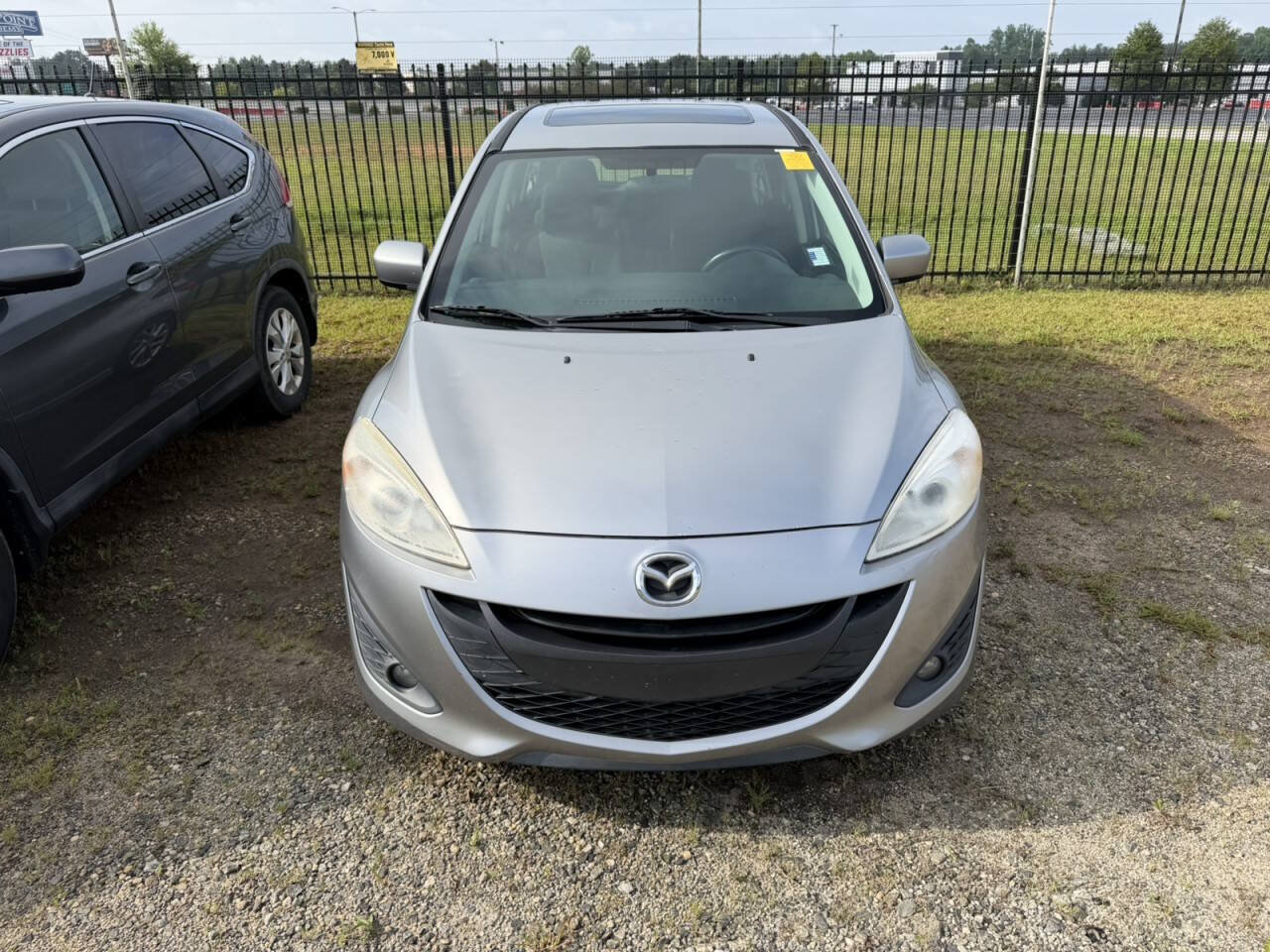 Used 2012 MAZDA MAZDA5 Touring w/ Moonroof & Audio Pkg FWD image 2