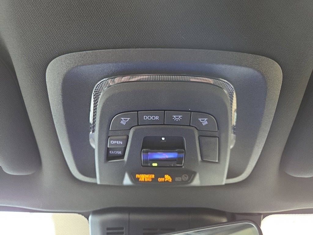 New 2026 Toyota Crown Platinum image 30