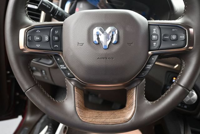Used 2025 RAM 1500 Limited AWD/4WD image 22