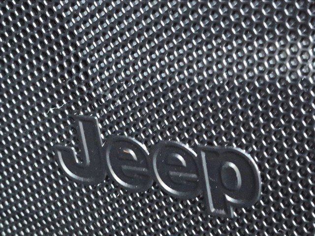Used 2019 Jeep Cherokee Limited AWD/4WD image 15