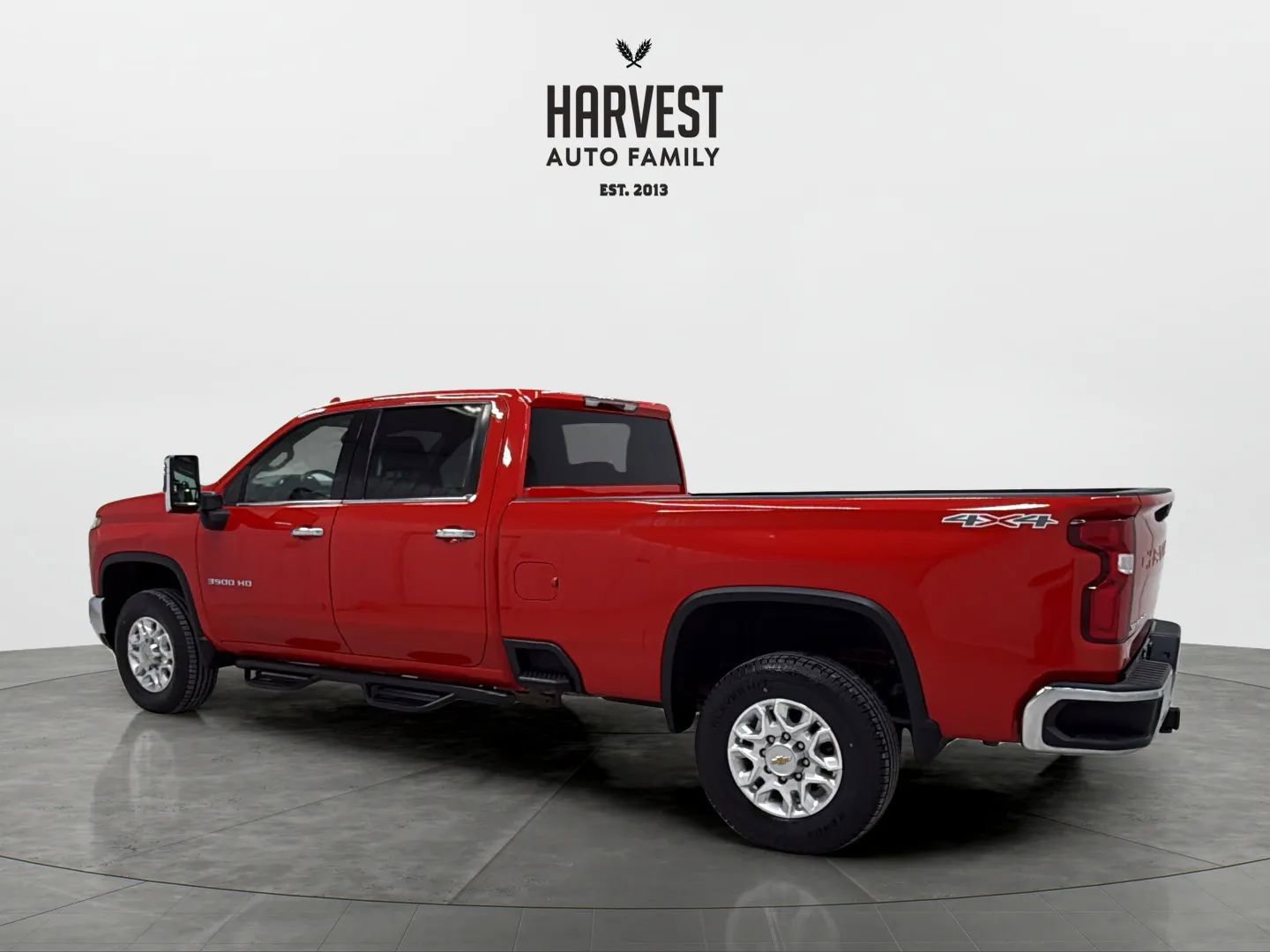 Used 2024 Chevrolet Silverado 3500 LTZ w/ LTZ Convenience Package AWD/4WD image 3