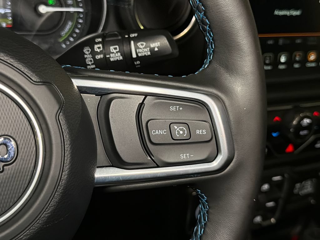 Used 2022 Jeep Wrangler Unlimited Rubicon 4xe w/ Cold Weather Group AWD/4WD image 23