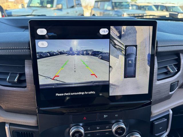 Used 2022 Ford Expedition Max Limited image 29