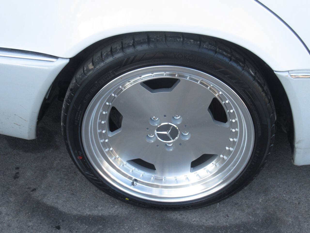 Used 1992 Mercedes-Benz 300 SE image 5
