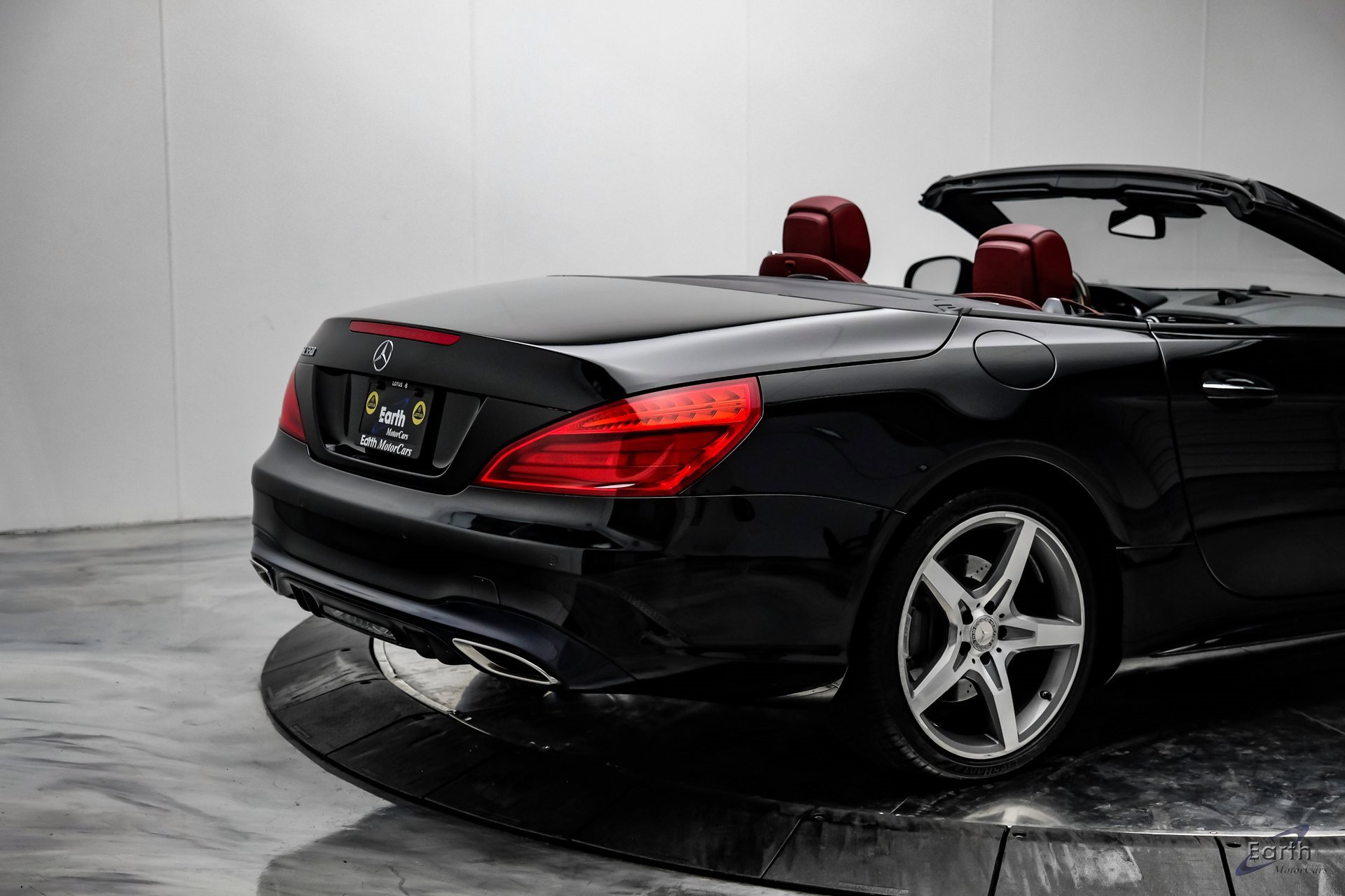 Used 2017 Mercedes-Benz SL 550 image 18