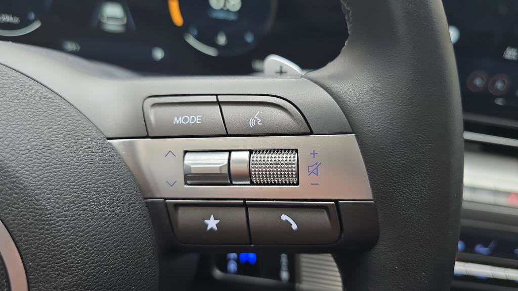 Certified 2024 Hyundai Kona SEL w/ Convenience Package image 14