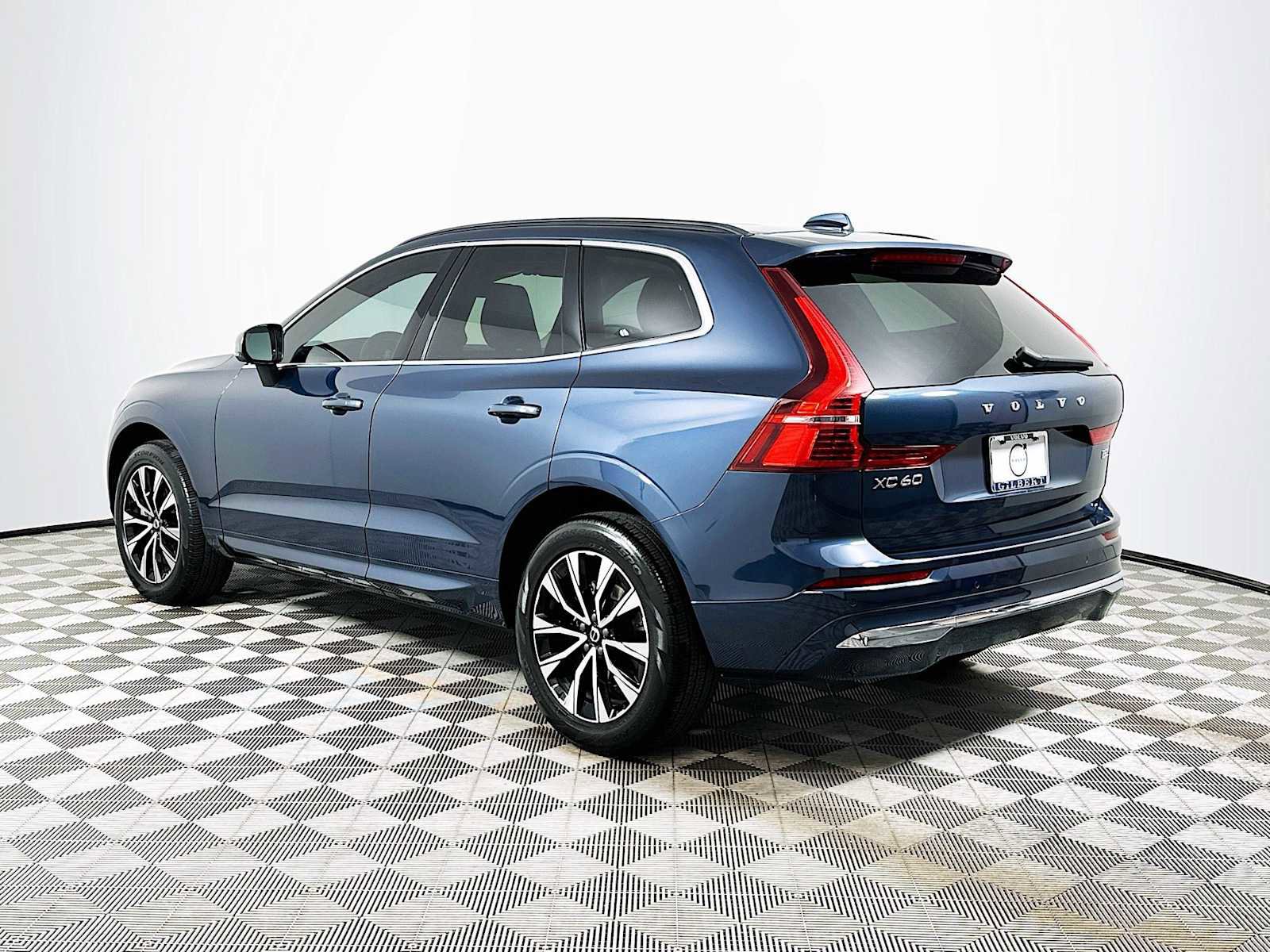 Used 2023 Volvo XC60 B5 Core FWD image 5