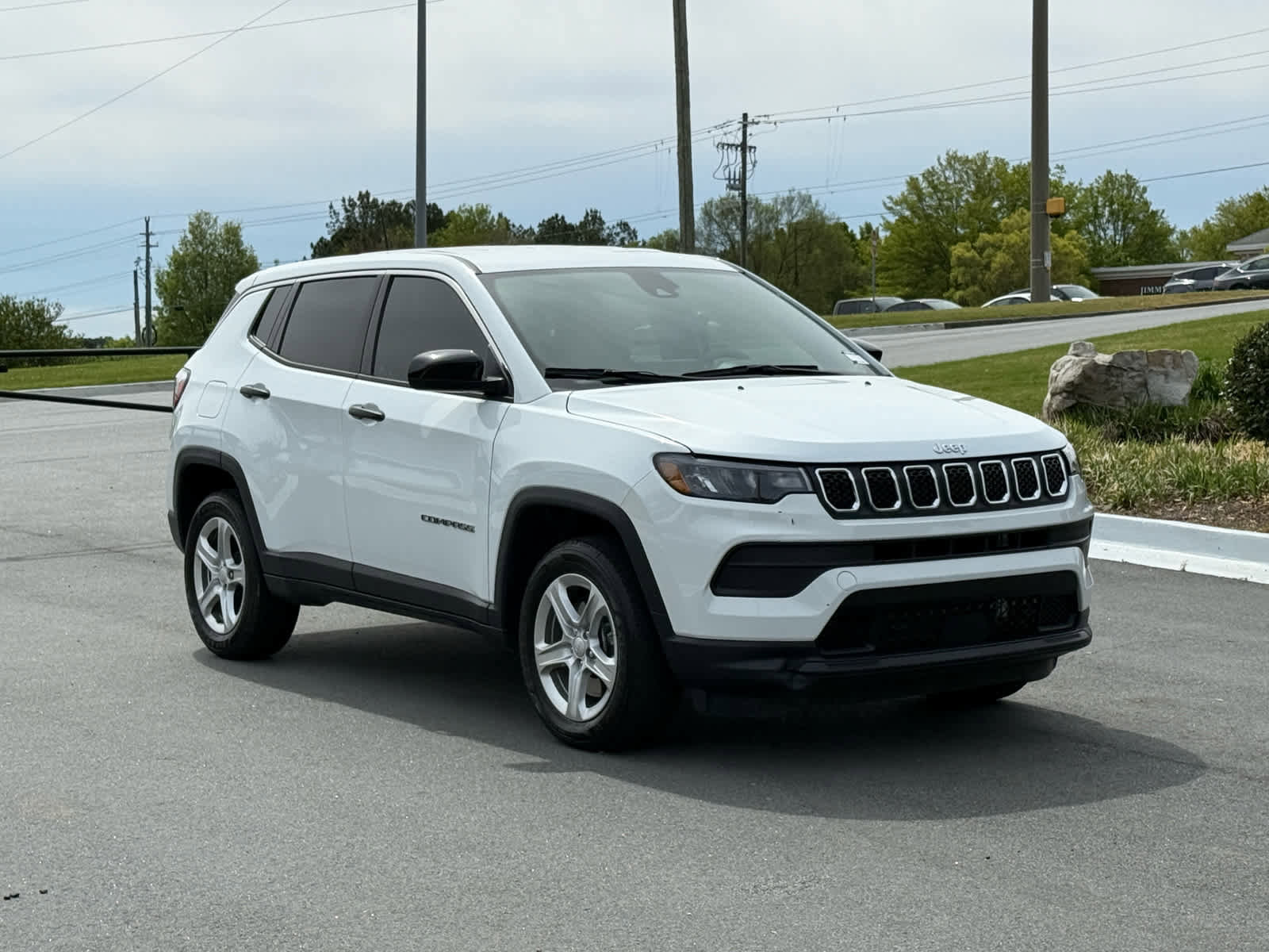 Used 2023 Jeep Compass Sport image 7