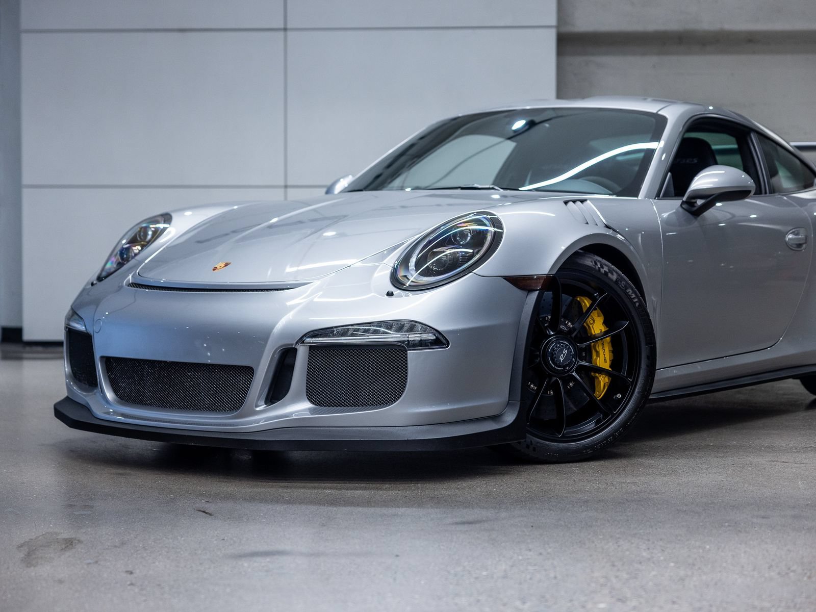 Certified 2016 Porsche 911 GT3 RS RWD image 21