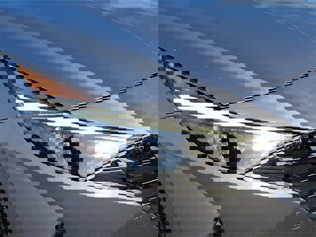 Certified 2022 Hyundai Elantra Limited w/ Cargo Package image 9