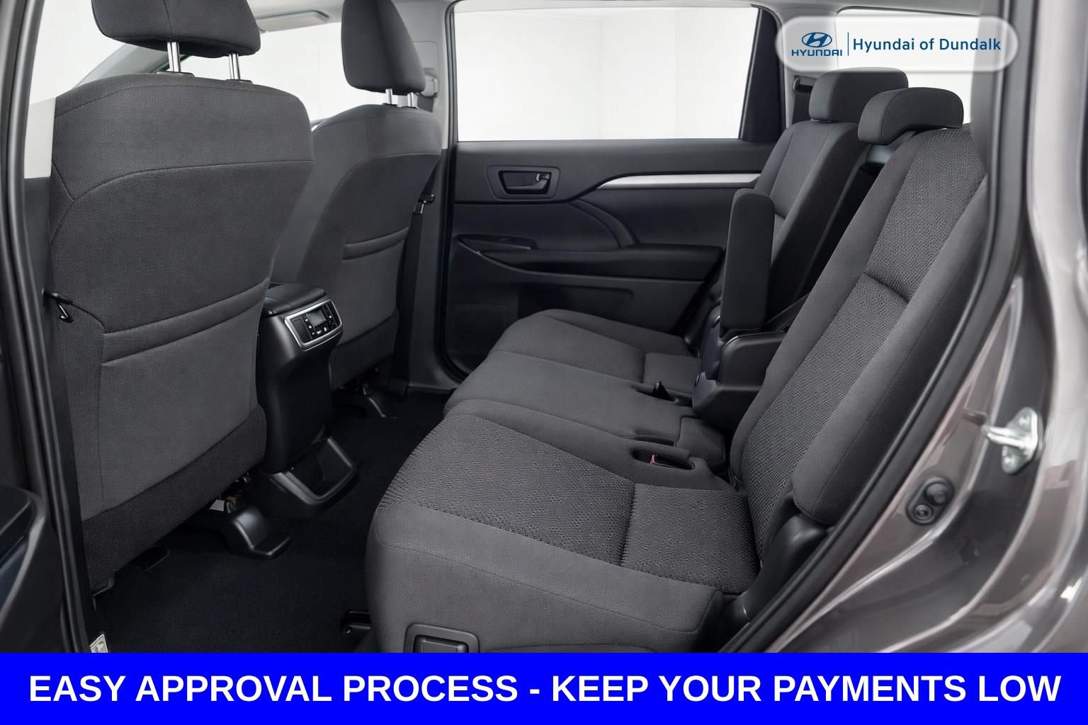 Used 2019 Toyota Highlander LE FWD image 15