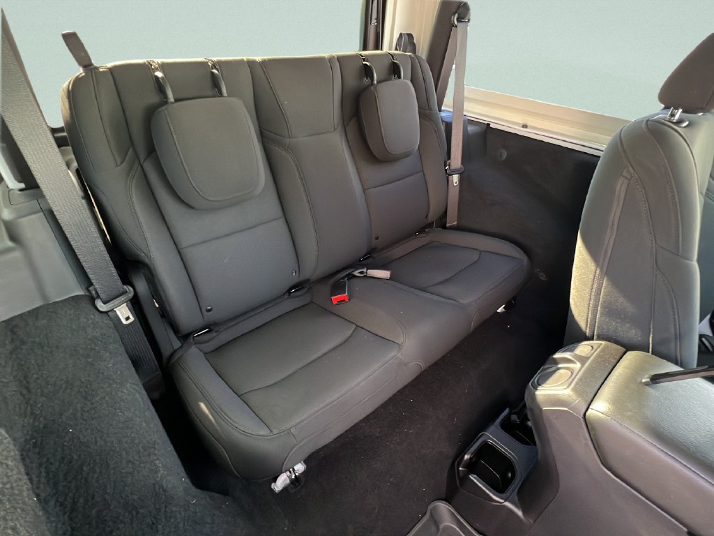 Used 2021 Jeep Wrangler Sport AWD/4WD image 10