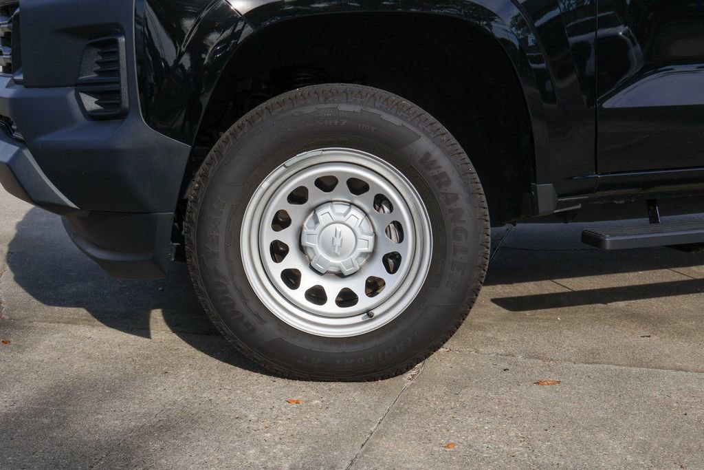 Used 2025 Chevrolet Colorado W/T image 26