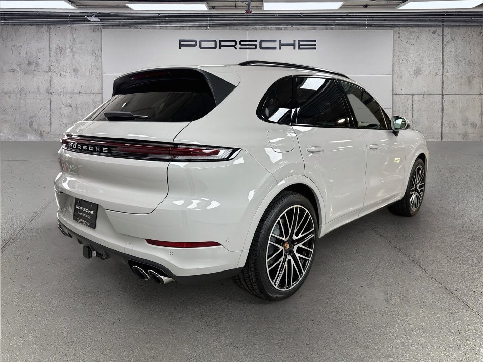 New 2026 Porsche Cayenne AWD/4WD image 9