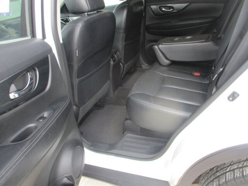 Used 2014 Nissan Rogue SL image 21