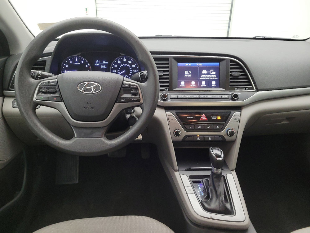 Used 2017 Hyundai Elantra SE image 22