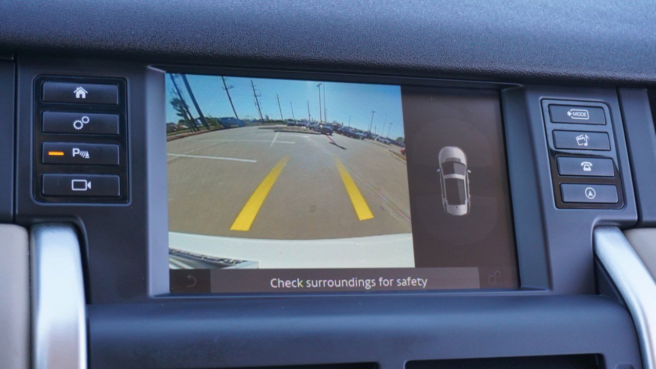 Used 2019 Land Rover Discovery Sport HSE image 18