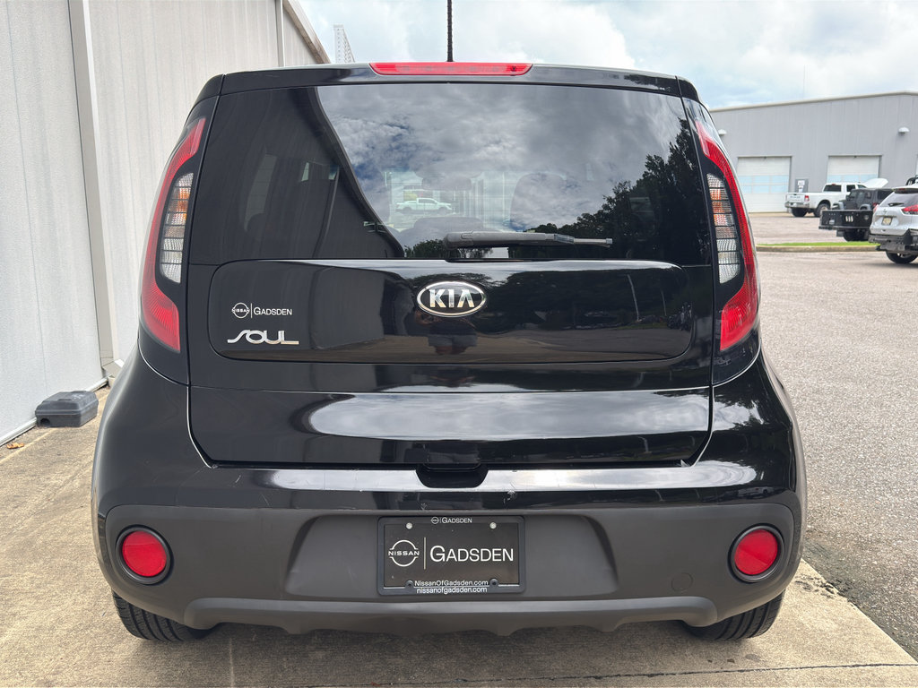 Used 2017 Kia Soul FWD image 4
