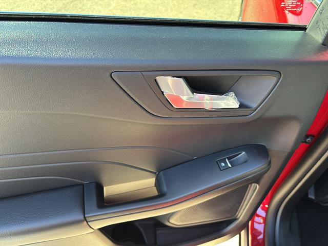 New 2026 Ford Escape SE image 16
