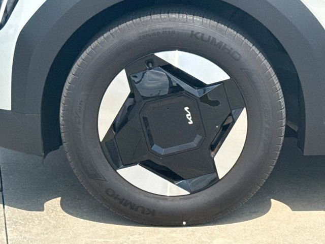 Used 2024 Kia EV9 Light Long Range image 5