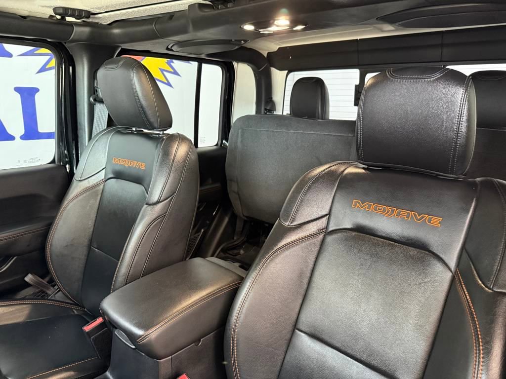 Used 2023 Jeep Gladiator Mojave w/ Cold Weather Group image 10