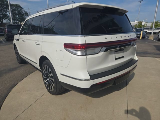 Certified 2022 Lincoln Navigator Black Label AWD/4WD image 18