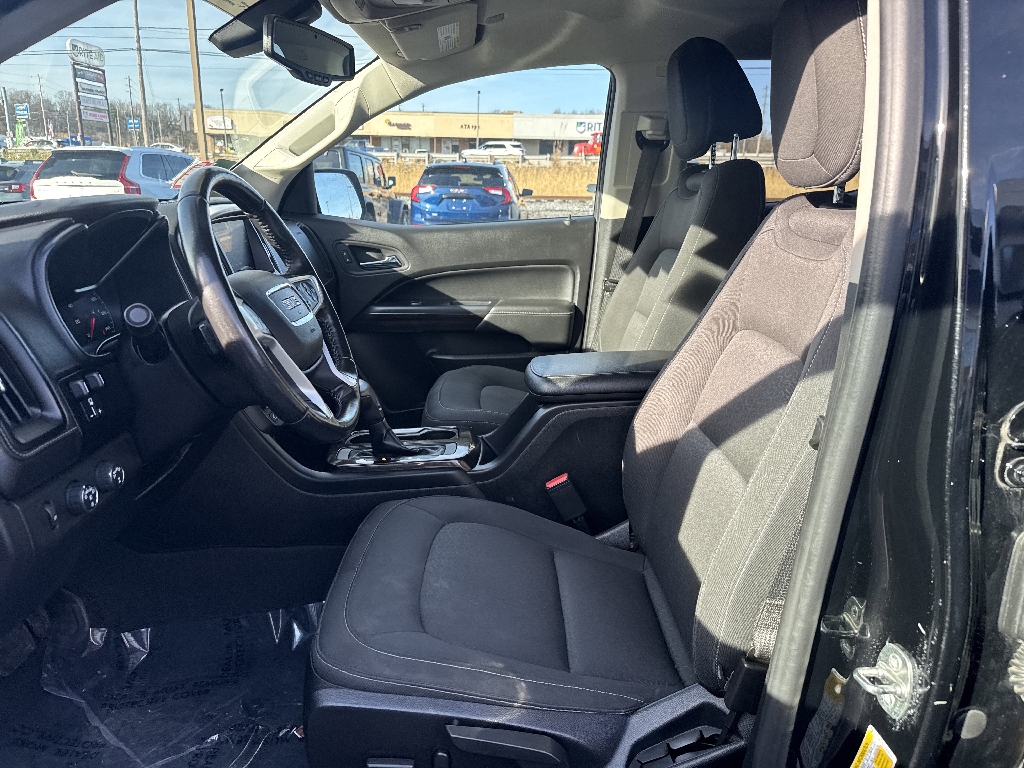 Used 2020 GMC Canyon SLE w/ Elevation Edition image 12