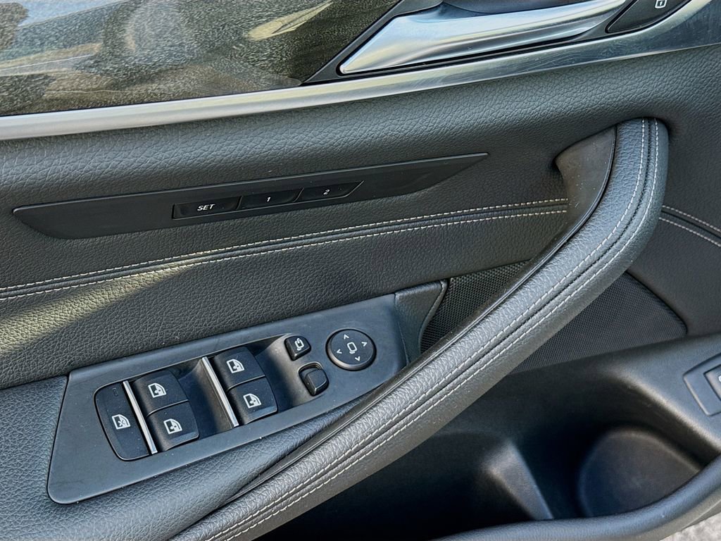 Used 2019 BMW 540i xDrive w/ Convenience Package image 23