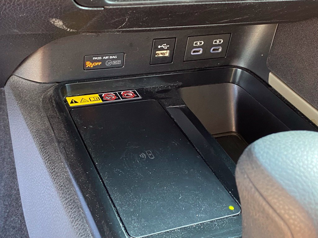 Used 2025 Toyota Camry LE FWD image 19