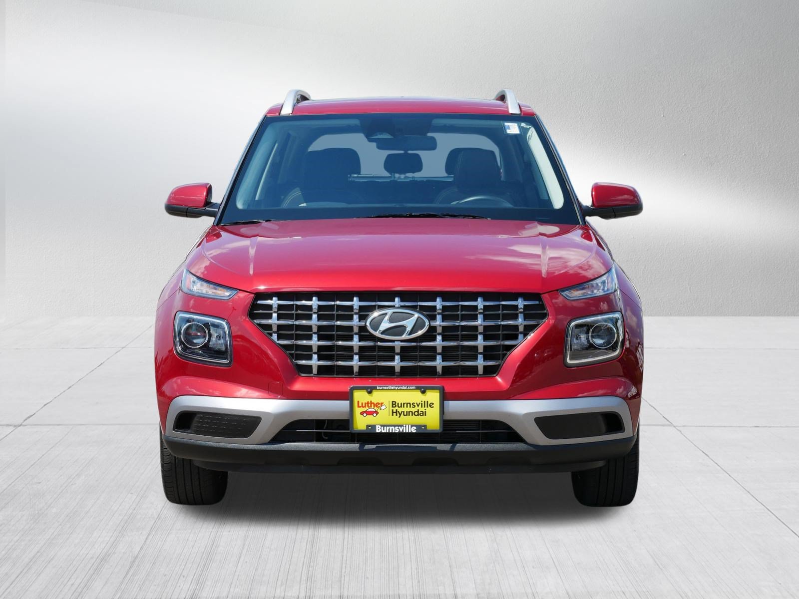 Certified 2024 Hyundai Venue SEL FWD image 2
