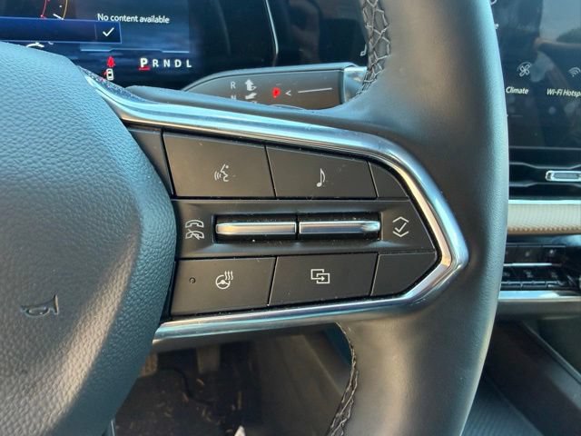 Used 2025 Chevrolet Equinox ACTIV w/ Safety and Technology Package FWD image 48