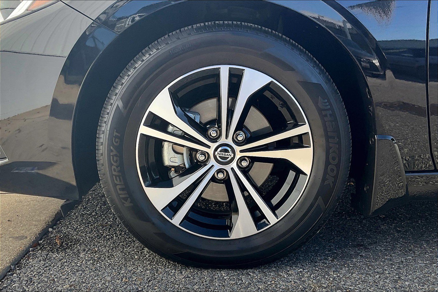 Used 2023 Nissan Sentra SV FWD image 11