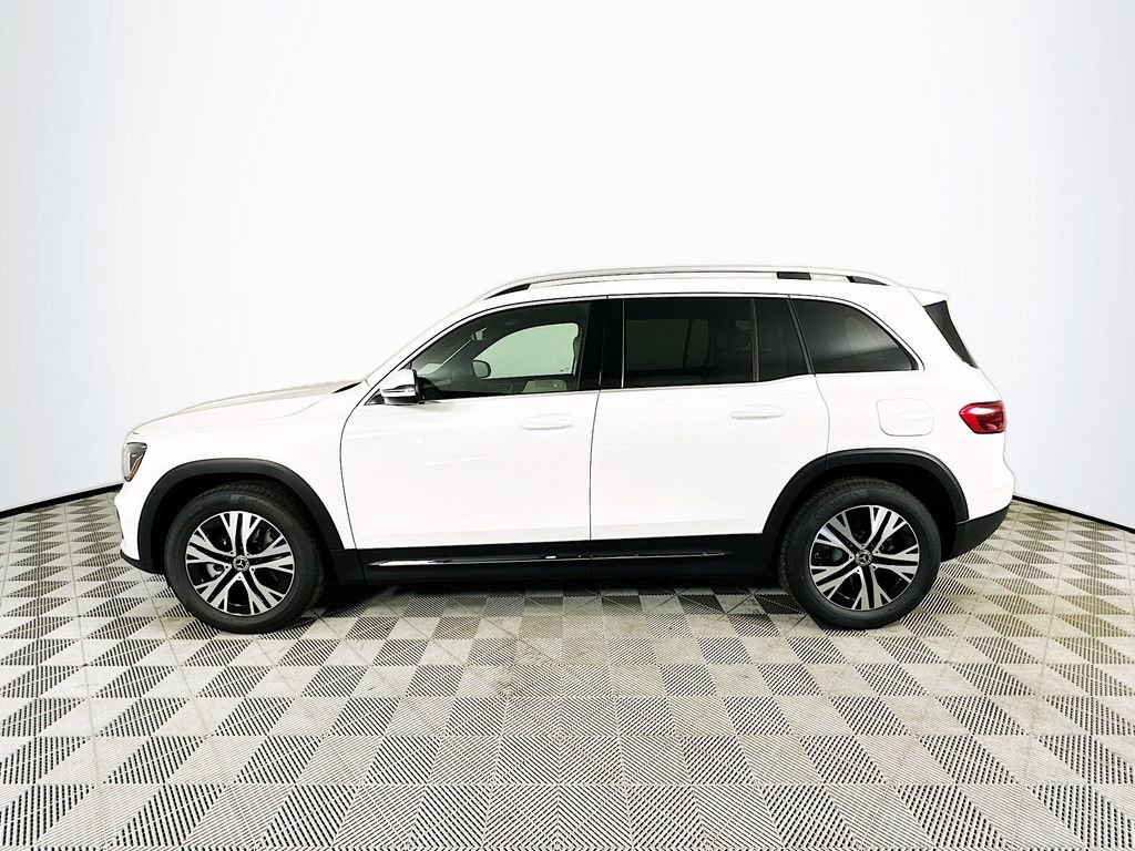 Certified 2026 Mercedes-Benz GLB 250 GLB 250 image 4