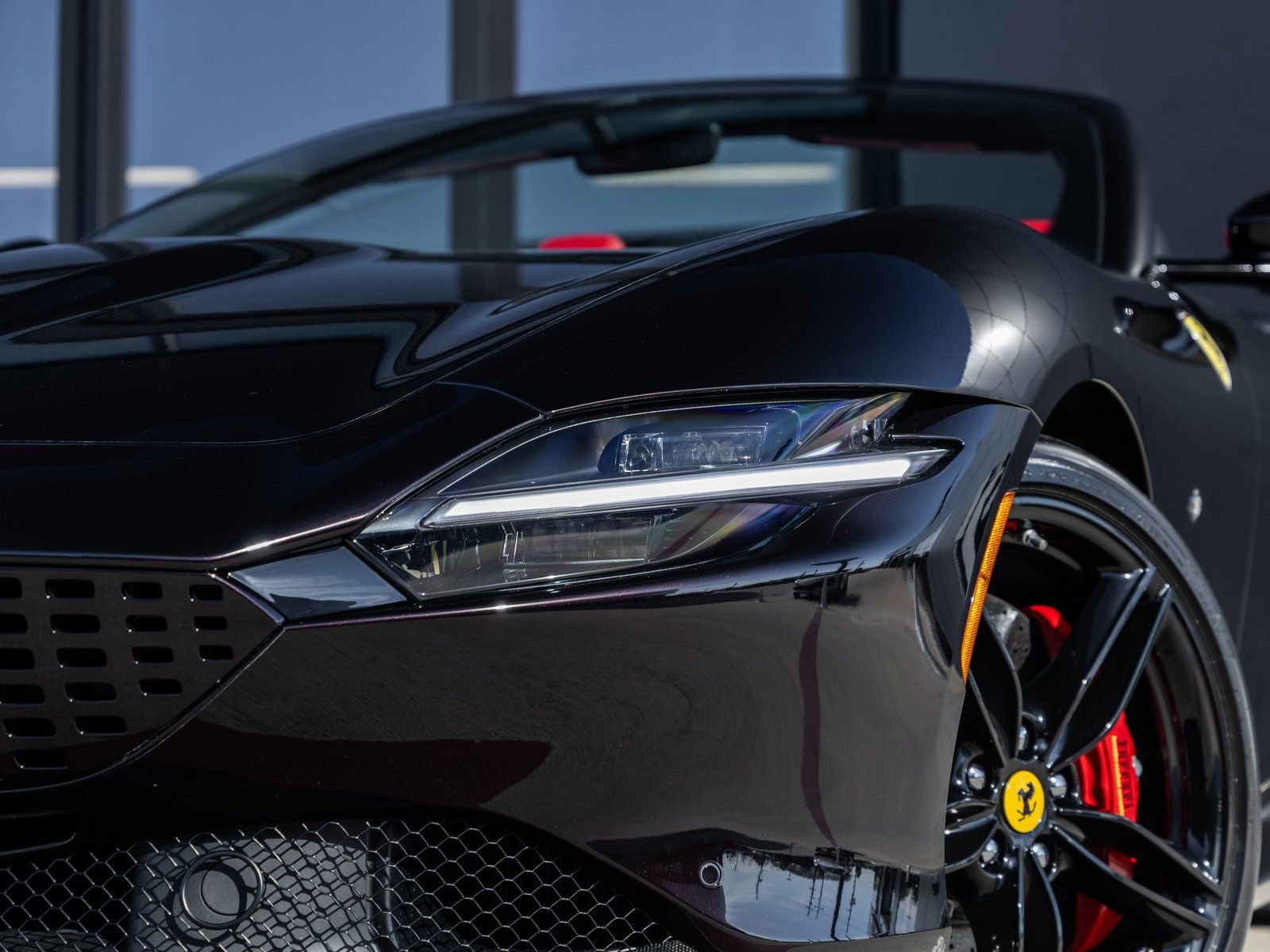 Used 2024 Ferrari Roma Spider image 18