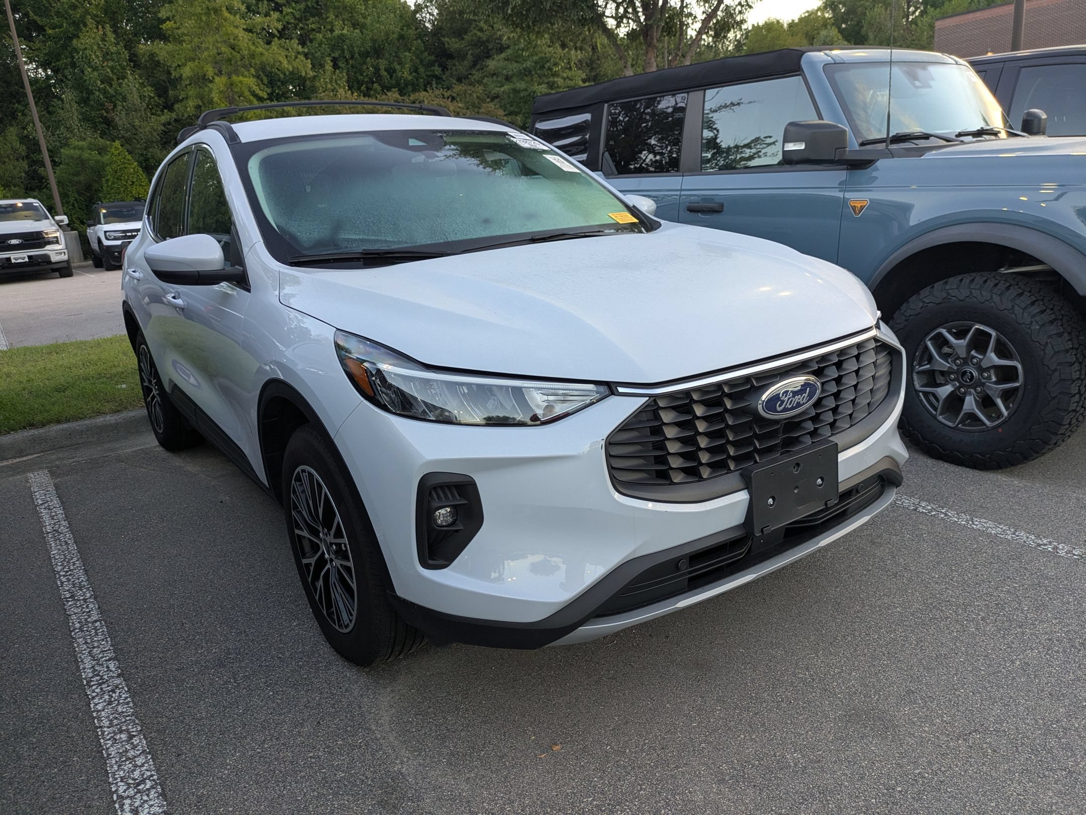 Used 2025 Ford Escape SE