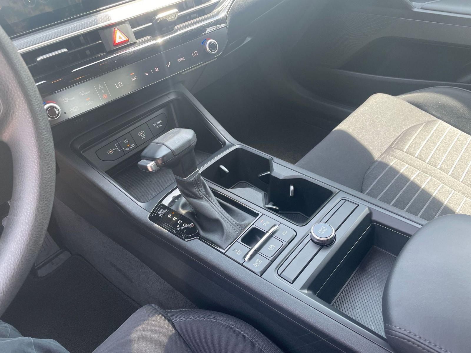 Used 2025 Kia K5 LXS image 40