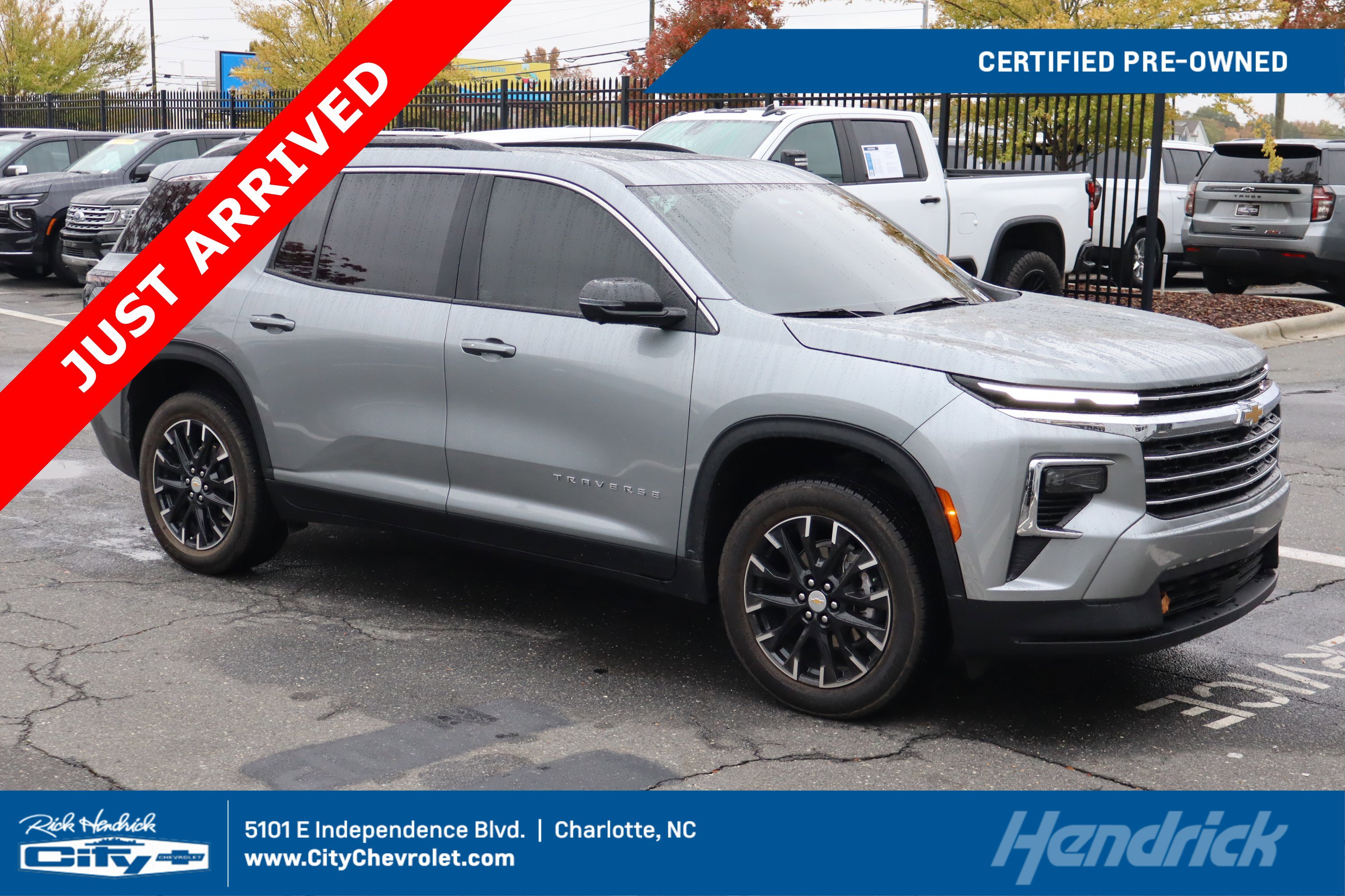 Certified 2025 Chevrolet Traverse LT w/ Sun and Wheel Package