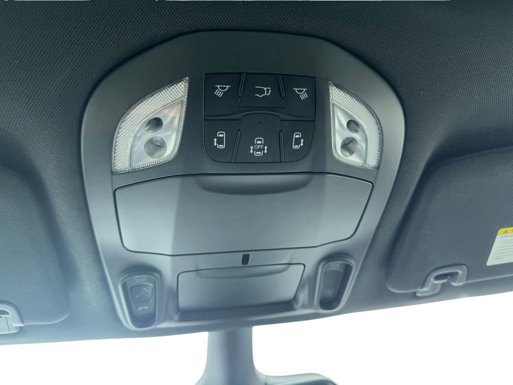 Used 2023 Chrysler Pacifica Limited w/ S Appearance Package FWD image 44