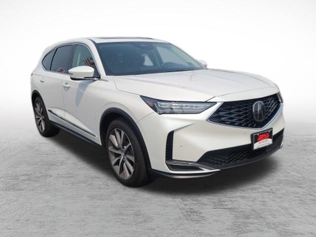 Used 2025 Acura MDX w/ Technology Package AWD/4WD image 3