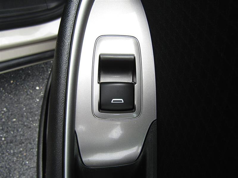 Used 2022 Chevrolet Malibu LT image 35