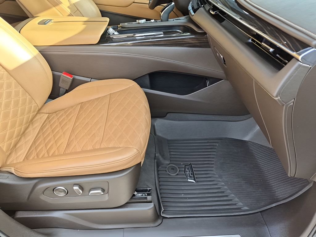 Certified 2024 Cadillac Escalade Sport w/ Touring Package image 16