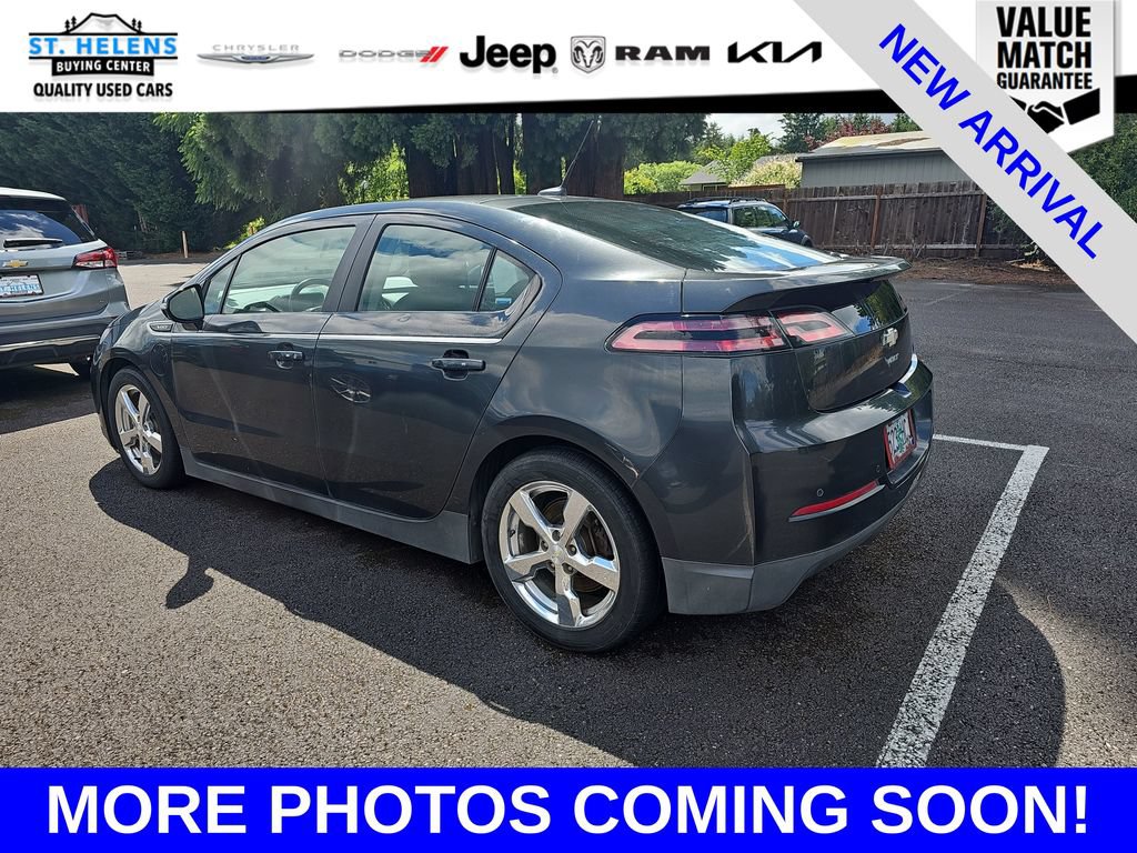 Used 2014 Chevrolet Volt Premium w/ Premium Trim Package FWD image 4