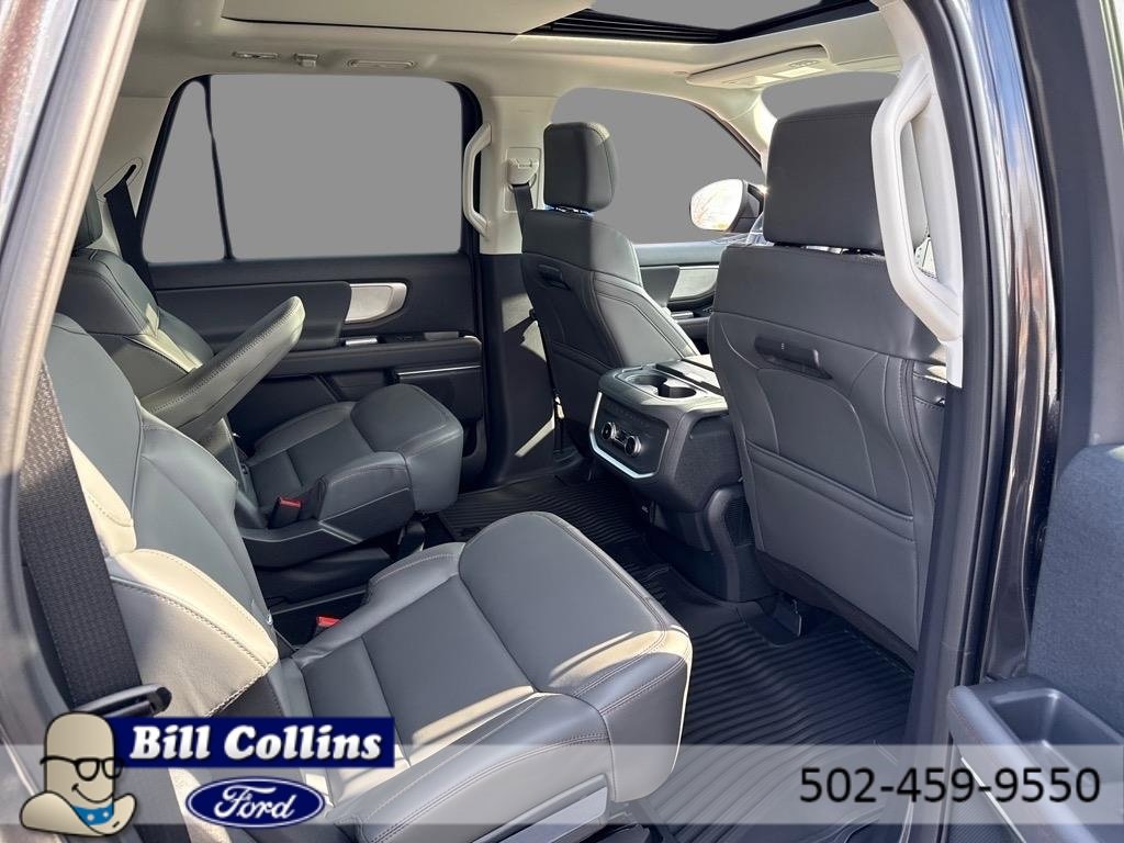 New 2025 Ford Expedition Max Active image 11