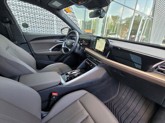 Used 2025 Audi Q5 Premium Plus w/ Premium Plus AWD/4WD image 18