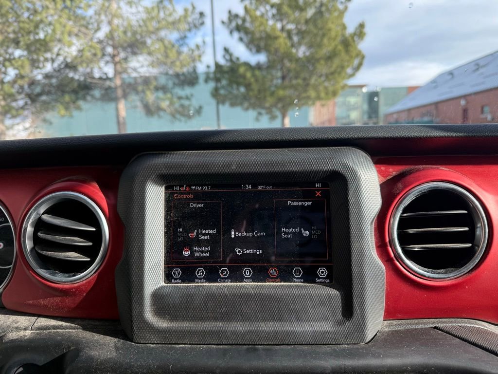 Used 2021 Jeep Wrangler Unlimited Rubicon w/ Cold Weather Group image 18