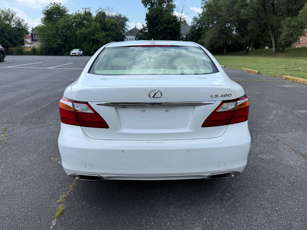 Used 2012 Lexus LS 460 w/ Comfort Pkg RWD image 6