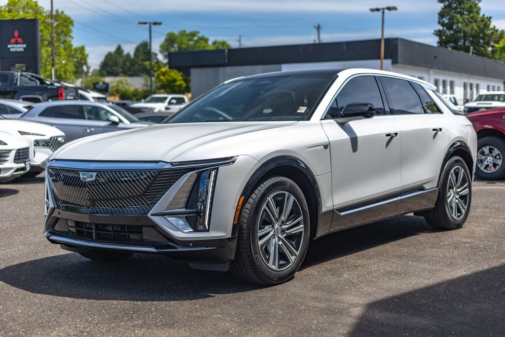 Used 2024 Cadillac Lyriq Luxury RWD image 4